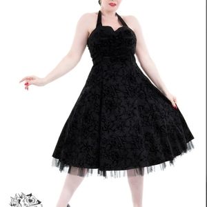 Sweetheart halter swing style pin-up dress